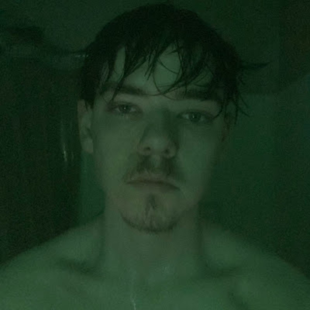 Meet your Posher, Logan